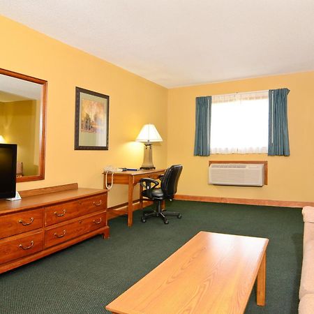 Americas Best Value Inn Iola Номер фото