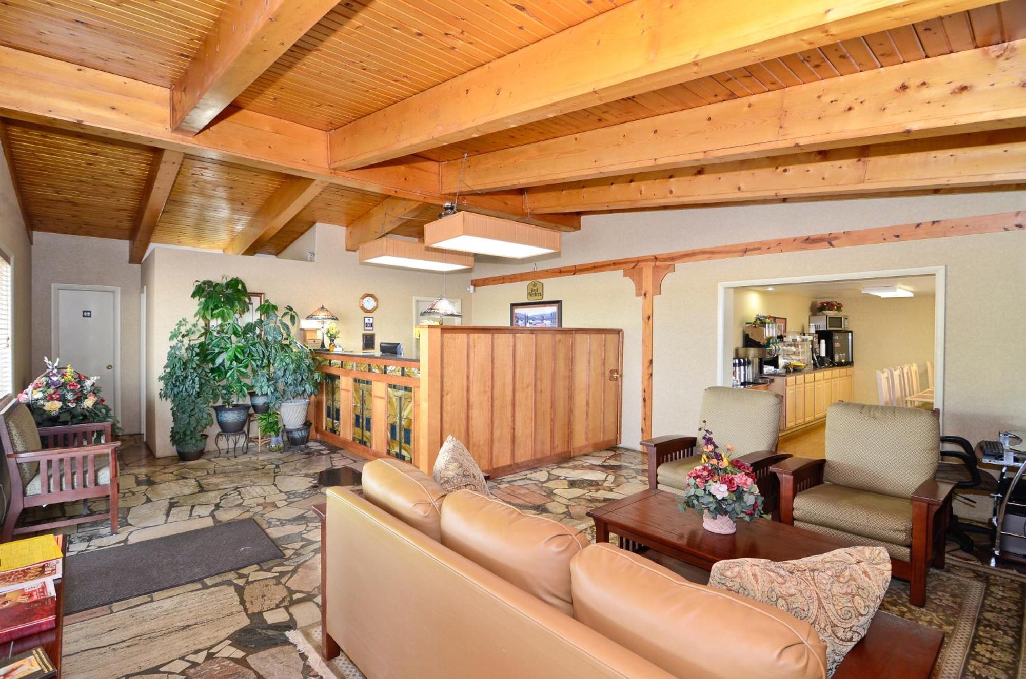 Americas Best Value Inn Iola Интерьер фото